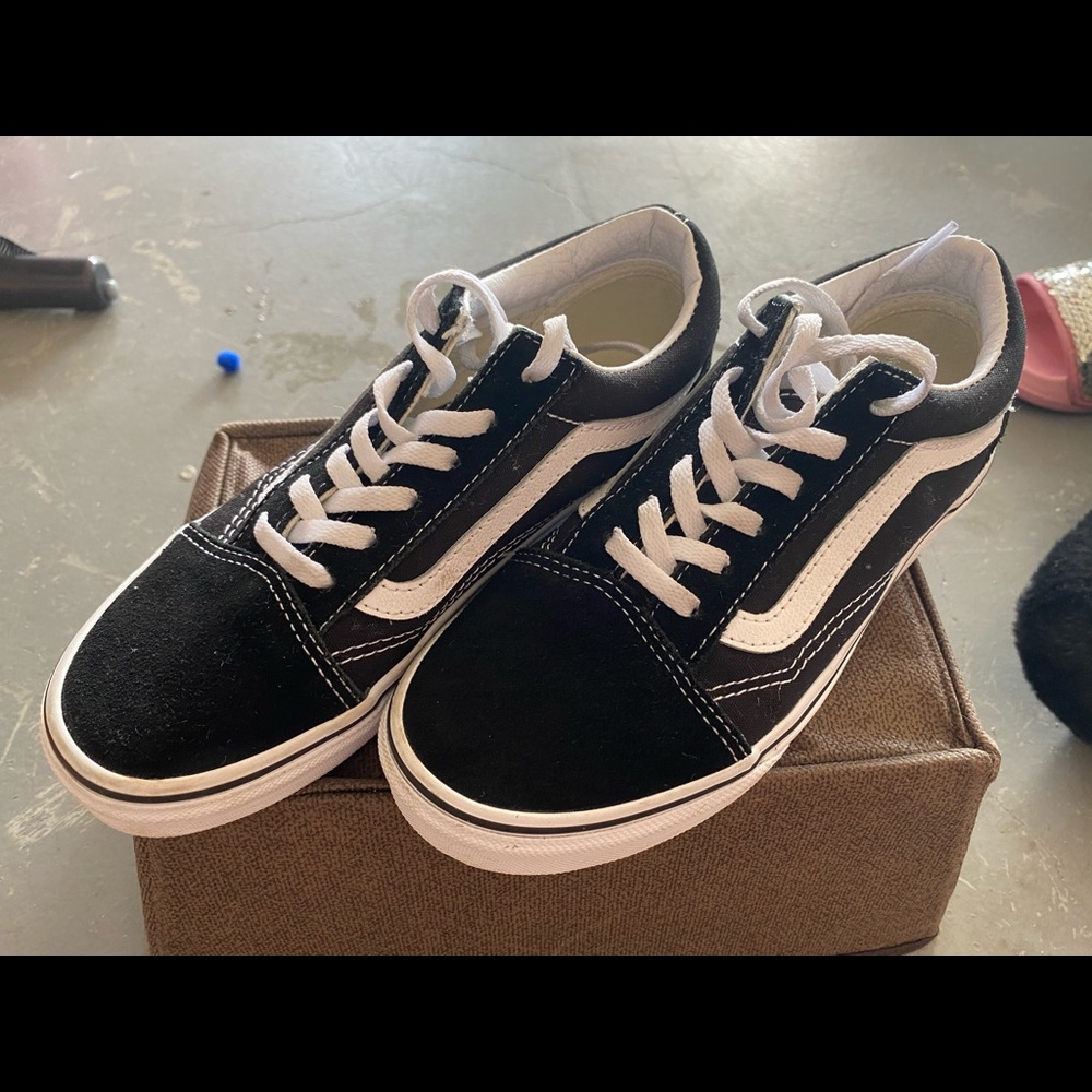 Vans, lightly used - Picture 7 of 7